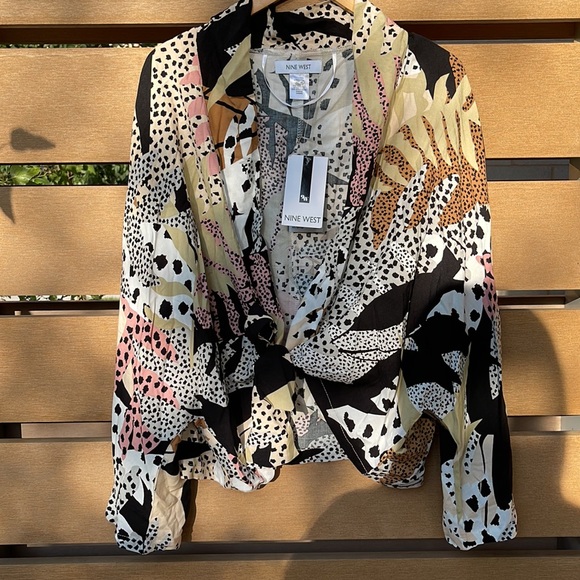 NINE WEST top - Picture 1 of 4